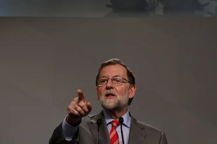 Mariano Rajoy: dirigentes independentistas catalães participam de uma conferência na prefeitura de Madri para pressionar o governo (Sergio Perez/Reuters)