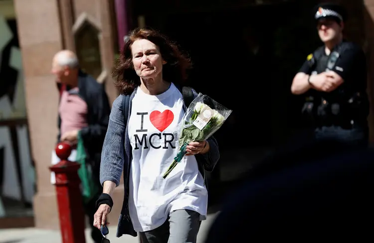 Homenagem: familiares e colegas das vítimas desabafam sobre suas perdas (Darren Staples/Reuters)