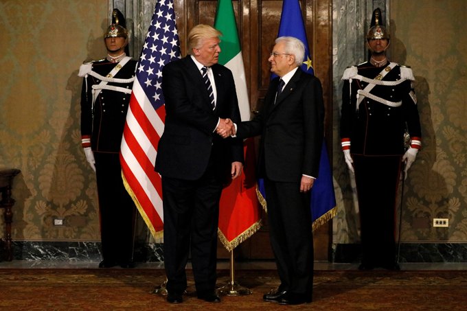 Trump visita presidente da Itália no Palácio de Quirinale