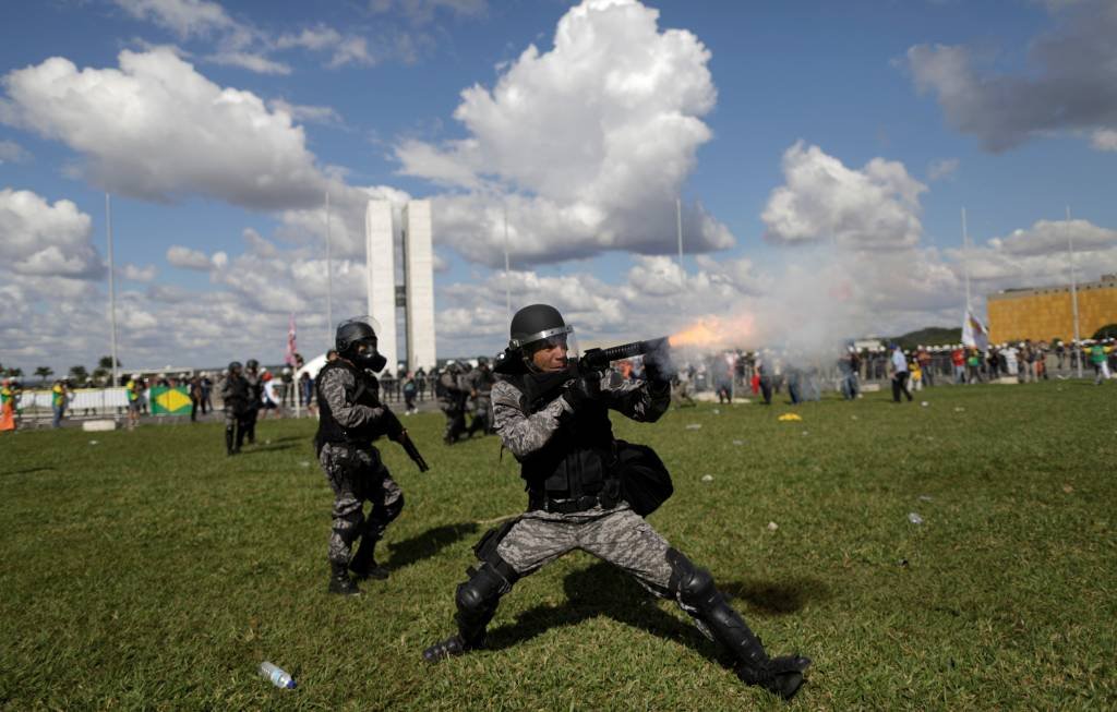 Para Planalto, PM do DF "não conseguiu conter protestos"