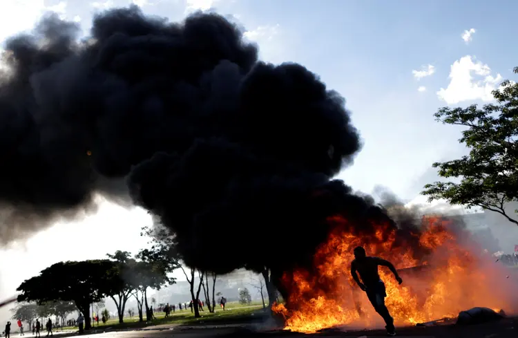 Manifestações: para Etchegoyen, os envolvidos nos atos de vandalismo são criminosos e devem ser tratados como tal (Ueslei Marcelino/Reuters)