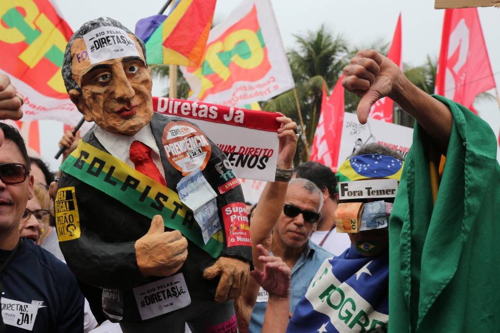 Protesto contra Temer no Rio reúne 50 mil pessoas