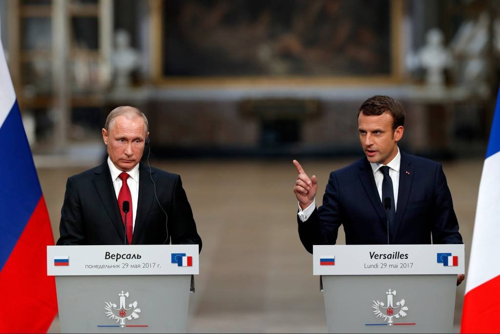 Tive conversa "extremamente franca" com Putin, diz Macron