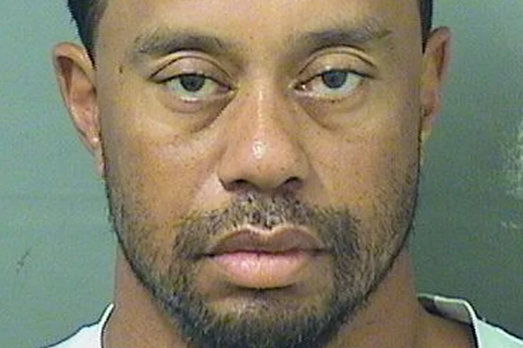 Tiger Woods: não é a primeira vez que ele se envolve em problemas no trânsito (Palm Beach County Sheriff's Office/Handout/Reuters)