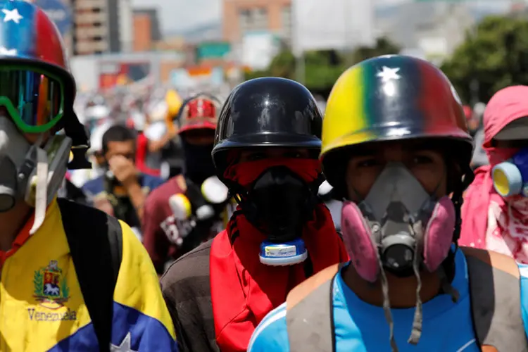 Venezuela: há 72 dias a Venezuela vive uma onda de manifestações, a favor e contra o presidente Nicolás Maduro (Carlos Garcia Rawlins/Reuters)