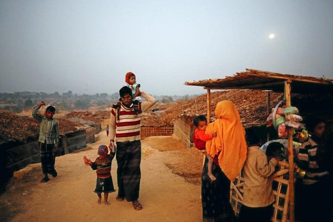 Ciclone Mora: Uma das comunidades mais afetadas pela chegada do Mora foi a dos refugiados Rohingyas (Mohammad Ponir Hossain/Reuters)
