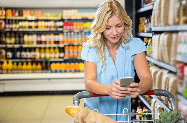 Supermercados oferecem descontos de até 50% pelo celular