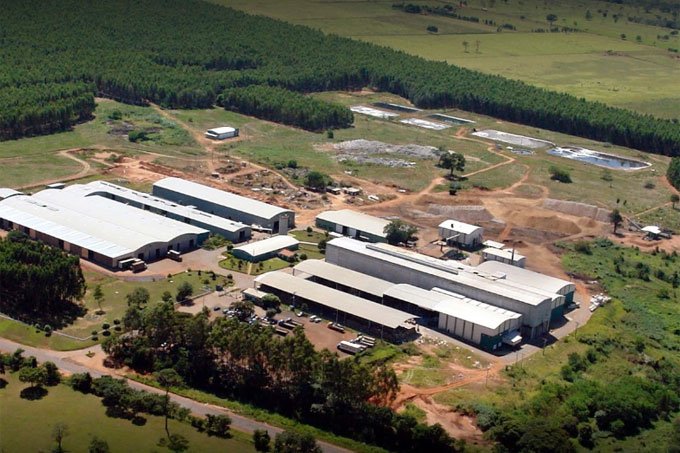 Explosão em indústria de plásticos mata três no interior de SP