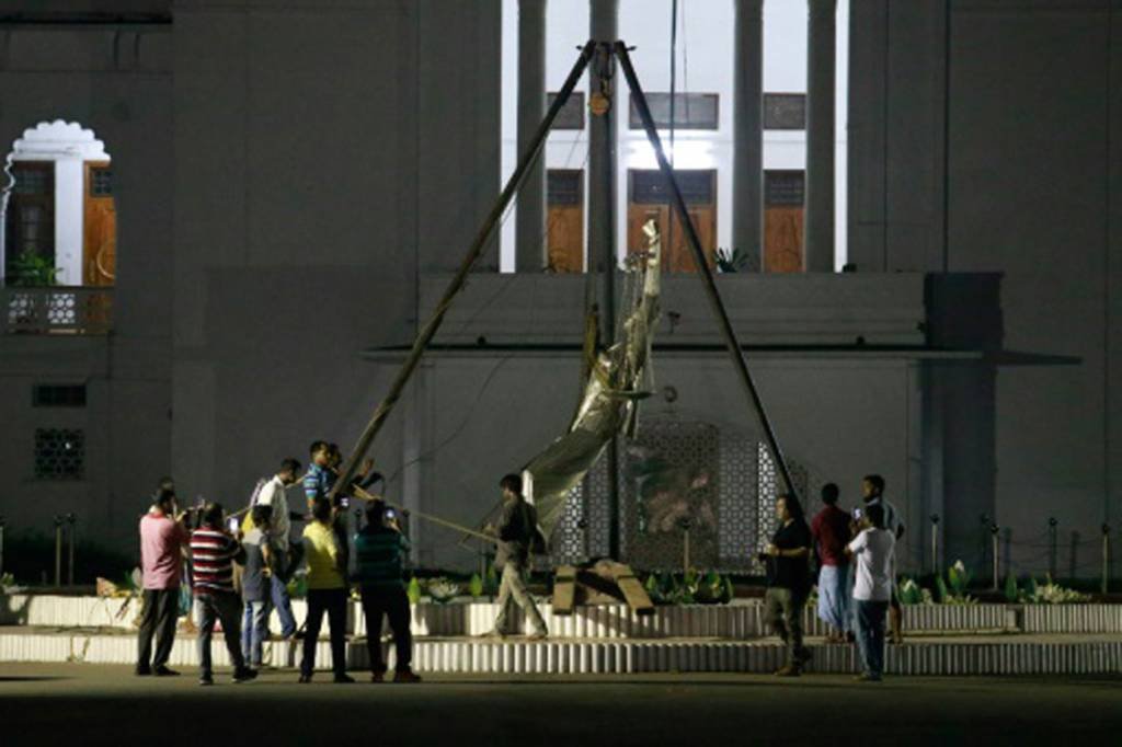 Pressão islâmica provoca retirada de estátua em Bangladesh