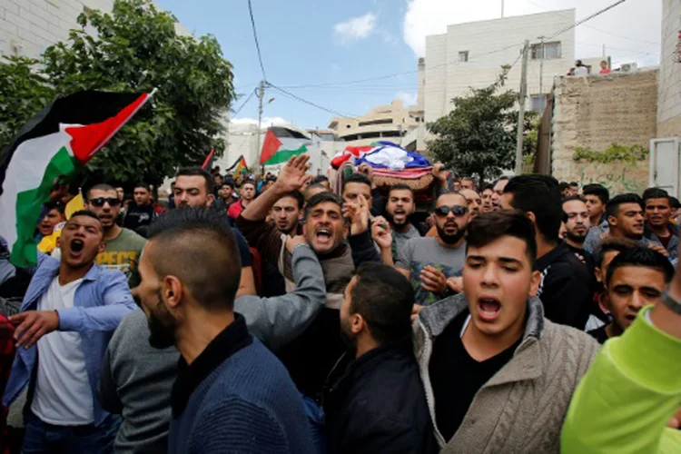 Palestinos: a greve tem como objetivo sensibilizar o presidente americano à causa dos prisioneiros (Musa Al Shaer/AFP)