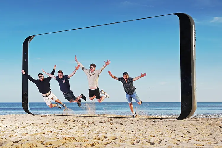Galaxy S8: tela ocupa mais de 80% da parte frontal do smartphone (Samsung/Divulgação)