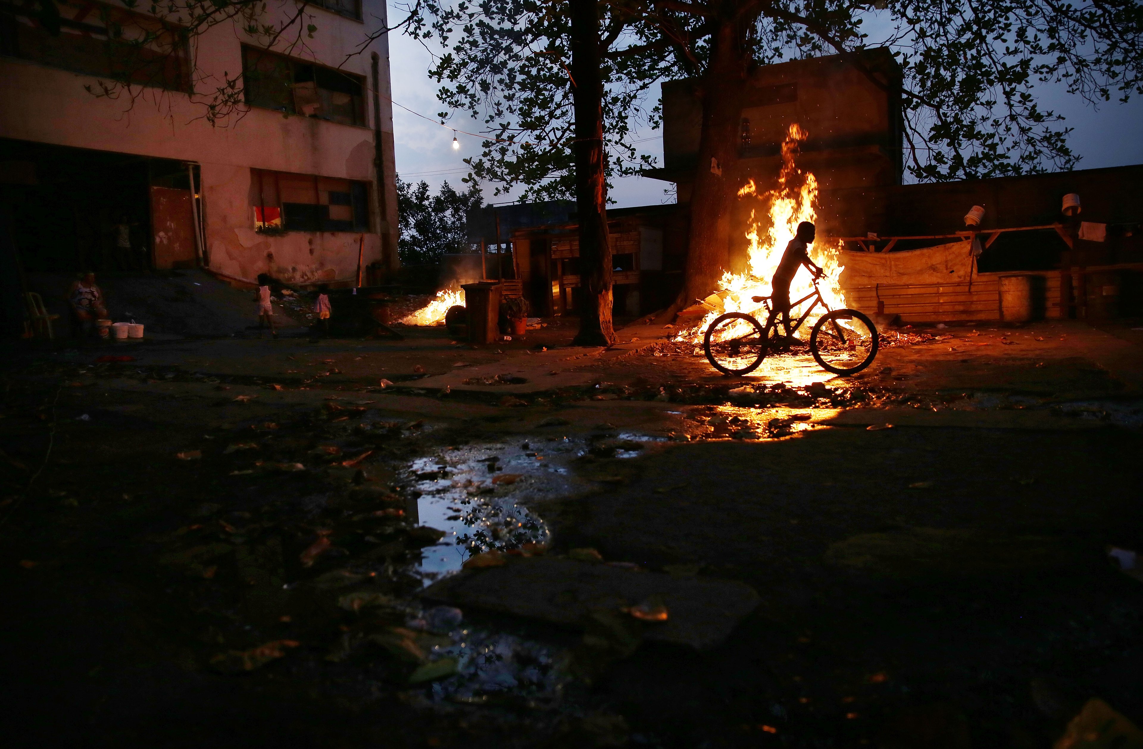Menor infrator pode ficar até 8 anos em internação, decide Senado