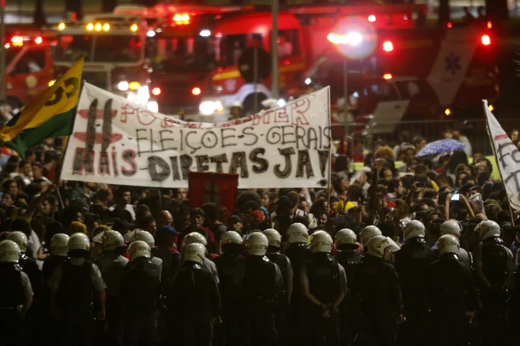 Protestos: "Do jeito que está, não dá mais. O governo Temer morreu. Temos que ter diretas já para dissolver também o Congresso", disse um manifestante (Igo Estrela/Getty Images)