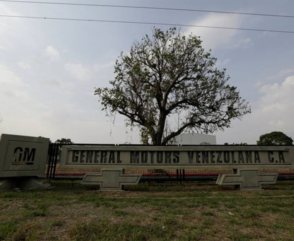 Fábrica da GM na Venezuela: em dez anos a produção de carros no país passou de 318.000 para 2.850  (Marco Bello/Reuters)