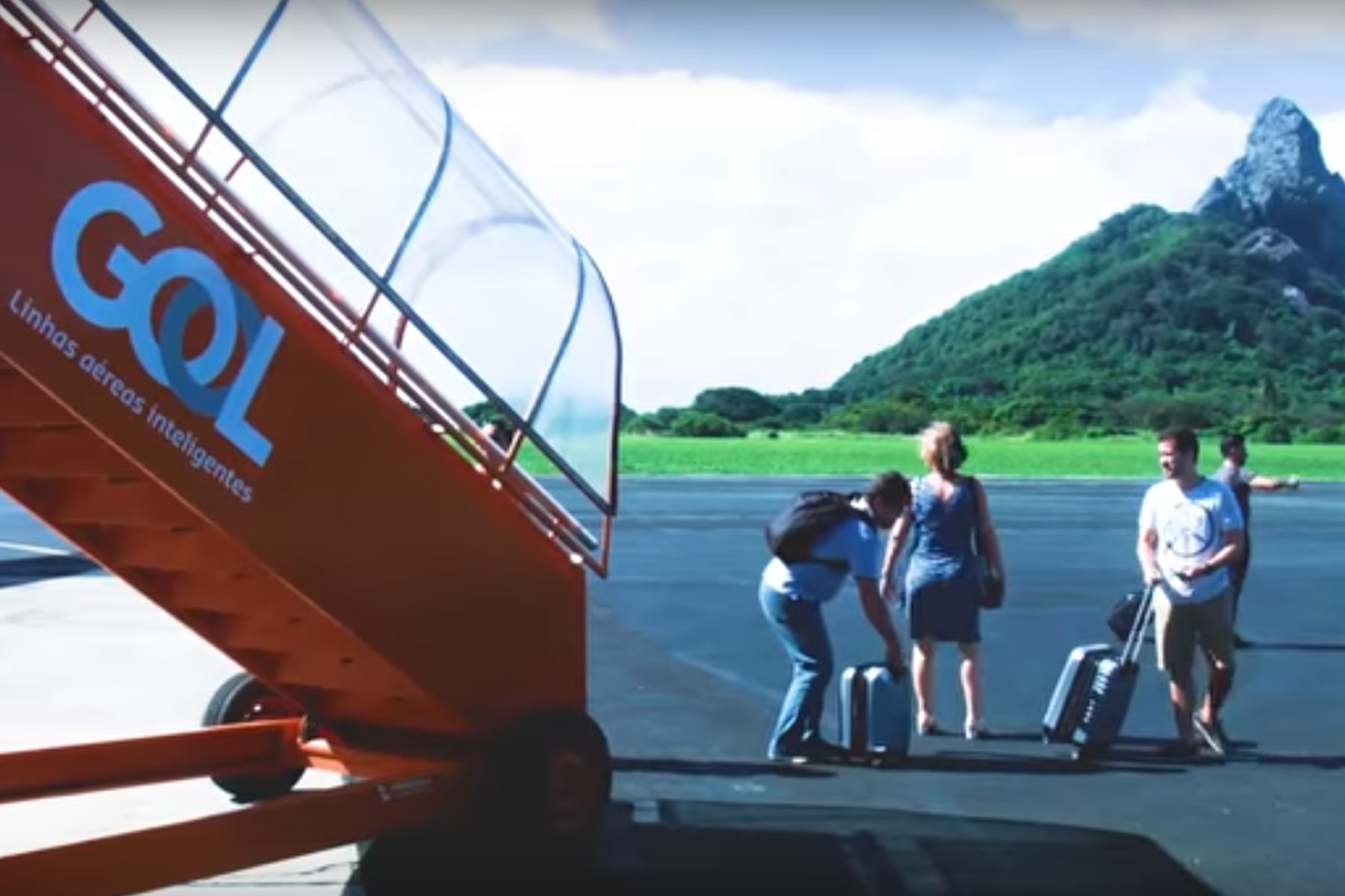Para o Dia das Mães, Gol presenteia mãe e filho com viagem