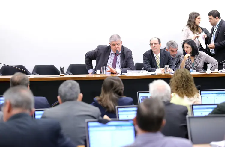 Marun: mais cedo, o presidente da comissão, deputado Carlos Marun (PMDB-MS), previu de 10 a 15 votações de destaques (Antonio Augusto/Agência Câmara)