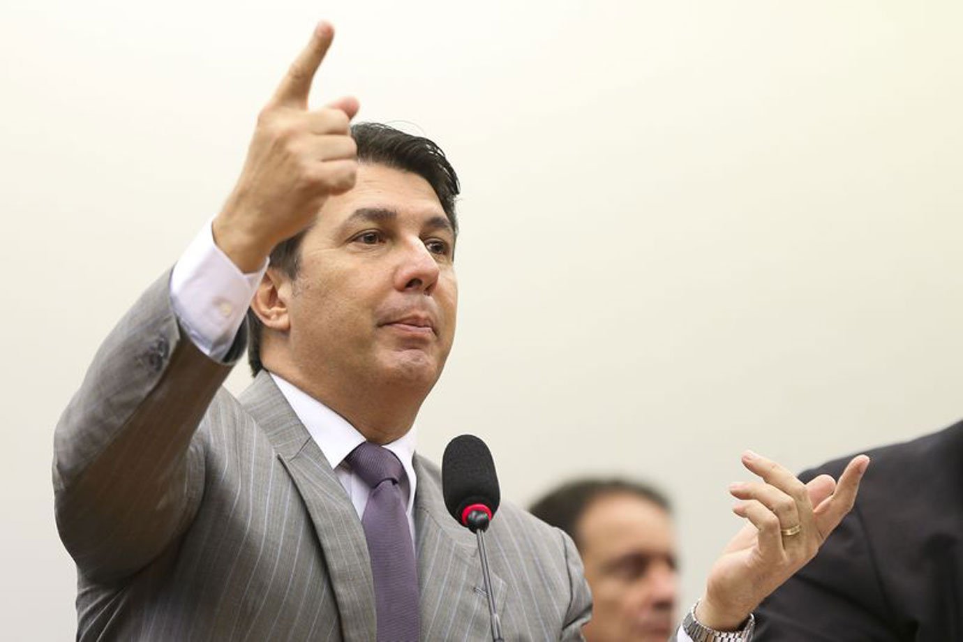 Governo mantém proposta de idade mínima para aposentadoria