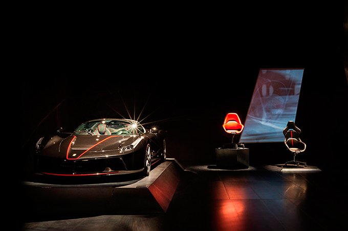 Designers da Ferrari criam cadeiras inspiradas em seus carros