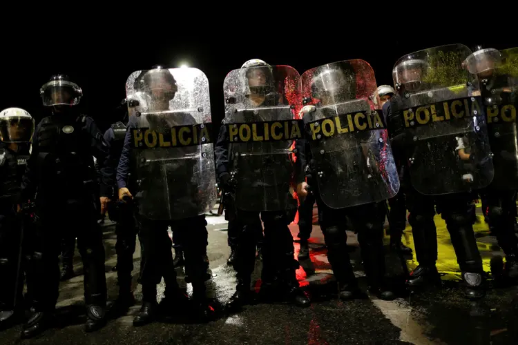 PM: a Polícia Militar lançou bombas de gás para dispersar os jovens (Ueslei Marcelino/Reuters)