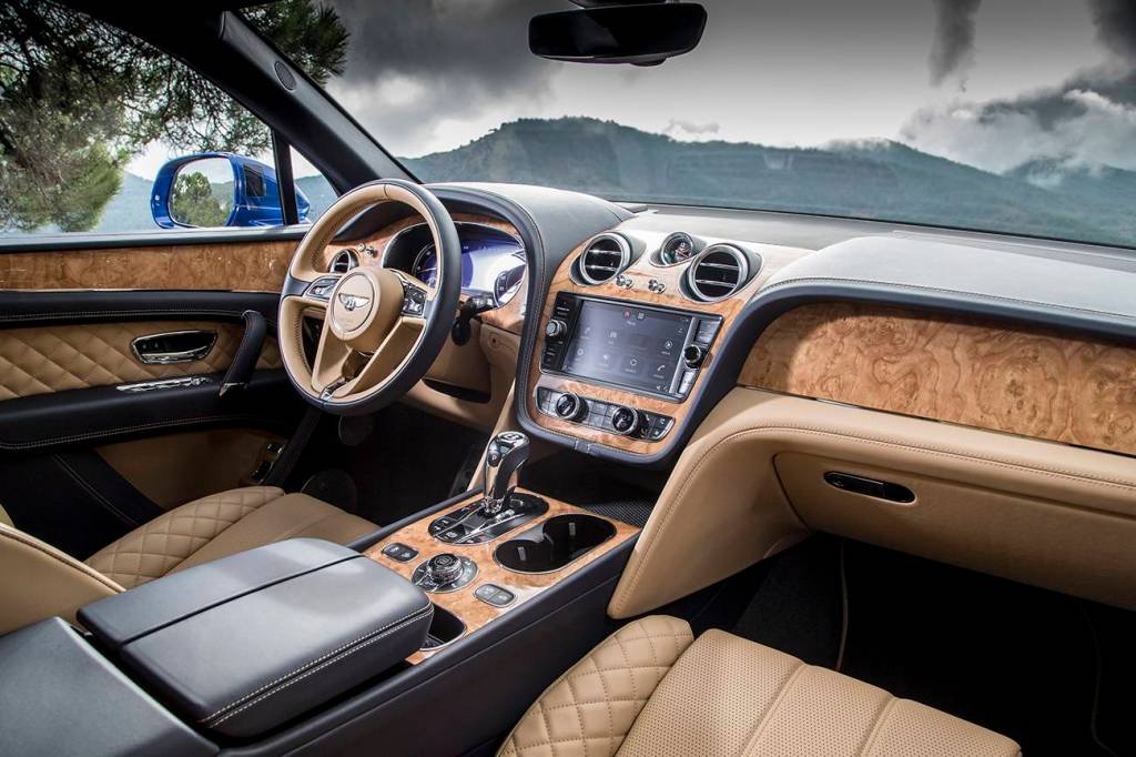 Bentley: até 20 tipos de couro animal são utilizados pela Bentley em seus carros (Bentley/Divulgação)