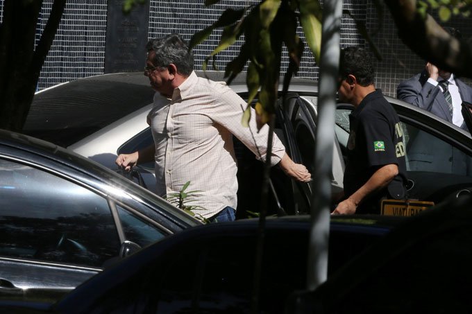 Assessor de Temer e Arruda chegam à sede da PF em Brasília
