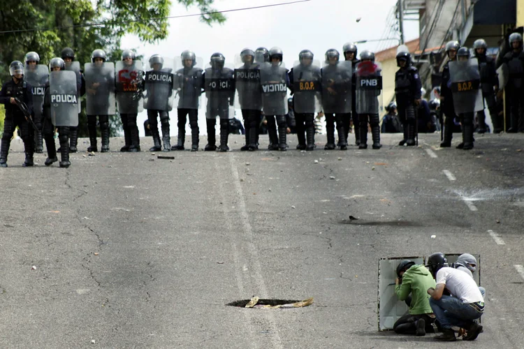 Protestos na Venezuela (Carlos Eduardo Ramirez/Reuters)