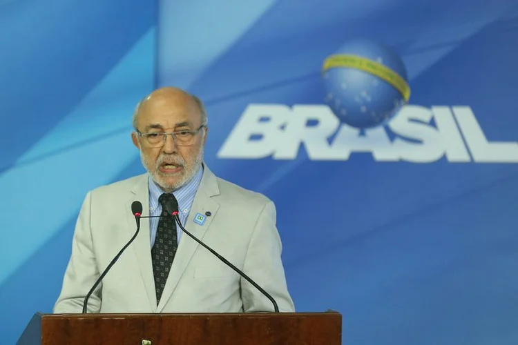 JOÃO BATISTA DE ANDRADE: ao sair do ministério, ele falou em &#8220;deterioração do ambiente político&#8221;  e &#8220;desprestígio&#8221; do cargo / Valter Campanato/ Agência Brasil