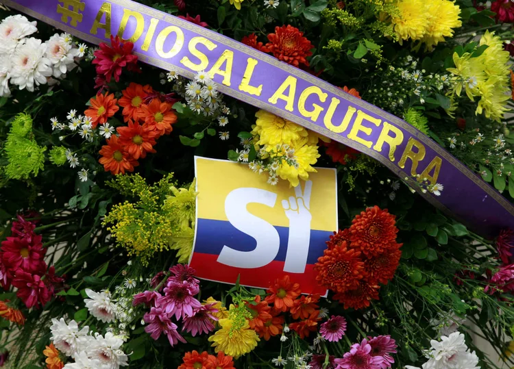 PAZ NA COLÔMBIA: acordo com as Farc deverá impulsionar o PIB  e estimular parcerias público-privadas / John Vizcaino/Reuters