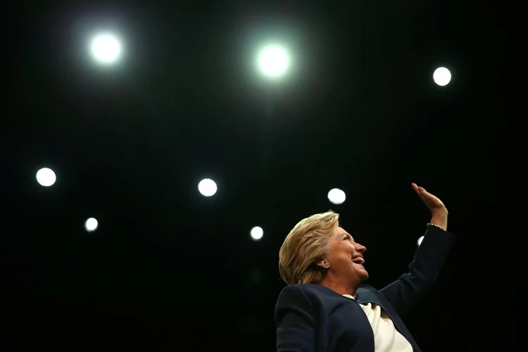 HILLARY CLINTON: Candidata democrata em ato de campanha na cidade de São Francisco, em empresa de angariação de fundos / Lucy Nicholson / Reuters
