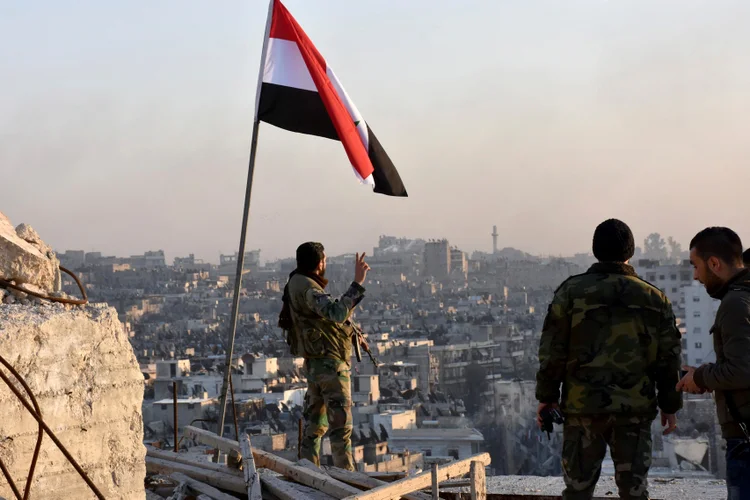 O regime de Bashar al-Assad recuperou em 2015 o controle de grande parte da Síria graças ao apoio militar da Rússia, do Irã e do movimento libanês Hezbollah (SANA/Handout/Reuters)