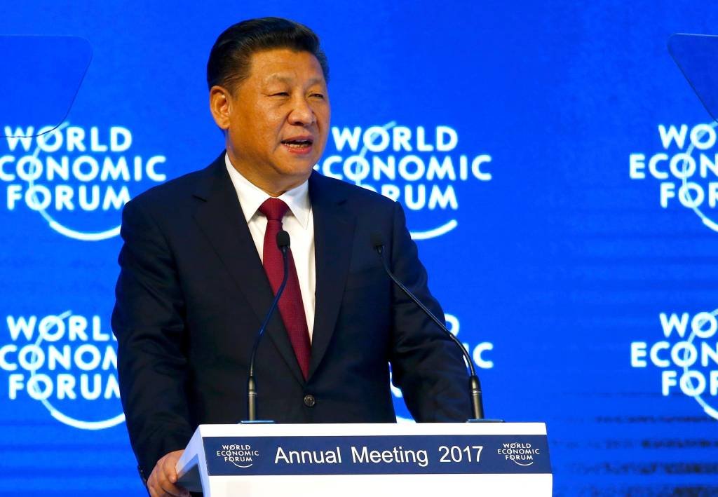 Exército nos presídios; Xi em Davos&
