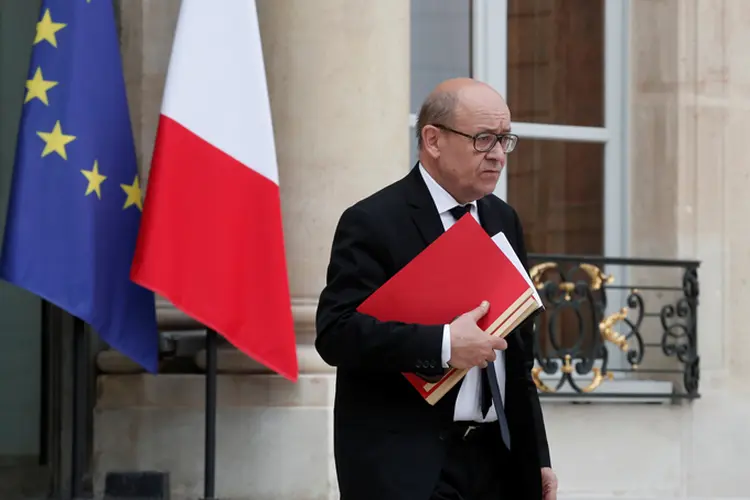 Jean-Yves Le Drian: sobe para dois o número de franceses mortos no ataque em Londres, enquanto os feridos são oito (Benoit Tessier/Reuters)