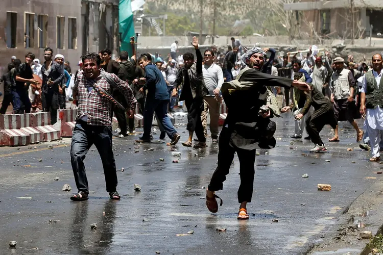 Protesto: vários grupos menores continuam com seus protestos em pelo menos três pontos da cidade (Omar Sobhani/Reuters)