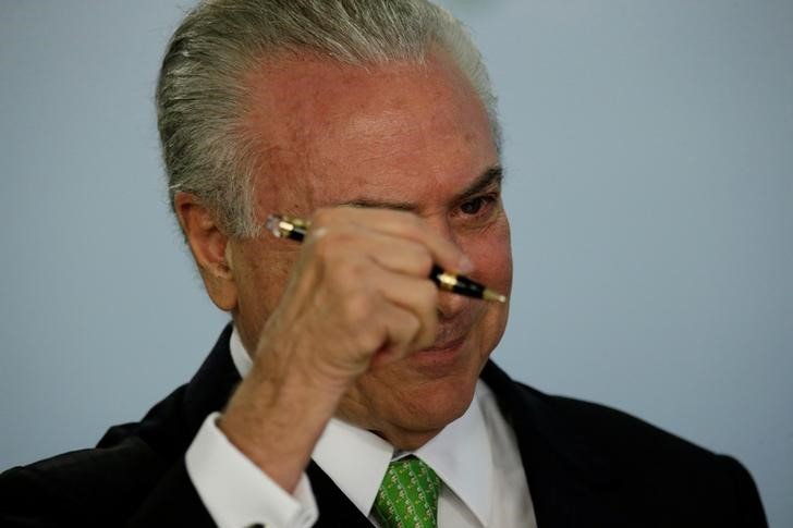 Temer assina MP que endurece sanções aplicadas pelo BC e CVM