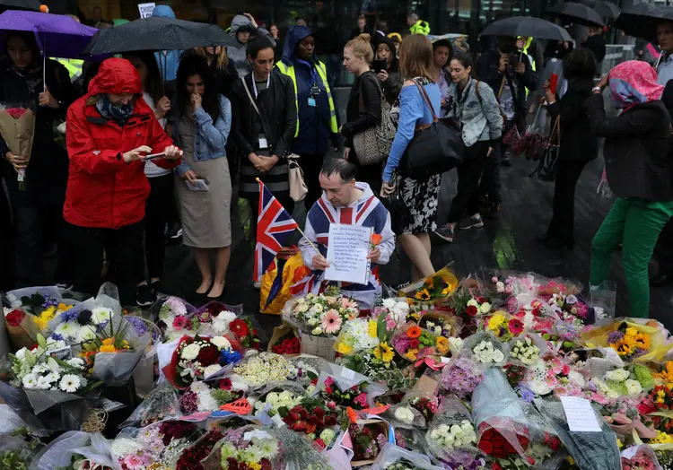 Ataque em Londres: "As pessoas que foram esfaqueadas foram esfaqueadas com a intenção clara de matar" (Marko Djurica/Reuters)