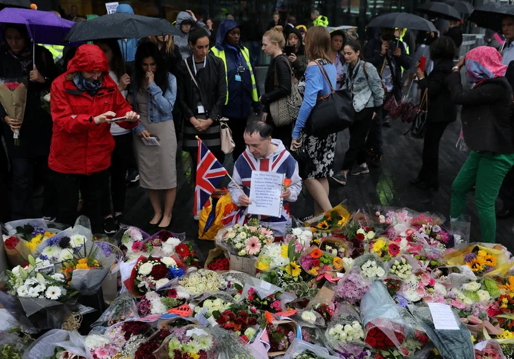 Ataque em Londres: "As pessoas que foram esfaqueadas foram esfaqueadas com a intenção clara de matar" (Marko Djurica/Reuters)