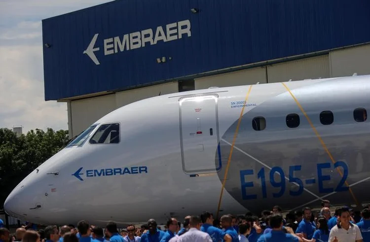 Embraer informou que seu conselho de administração ratificou os termos do acordo para uma aliança com a Boeing (Roosevelt Cassio/Reuters)