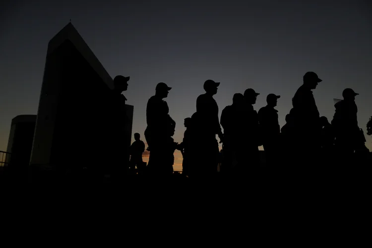 Policiais: violência a que os policiais estão permanentemente expostos tem efeitos psicológicos graves (Ueslei Marcelino/Reuters)