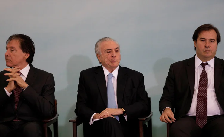 Eunício, Temer e Maia: segundo nota, "os Poderes Executivo e Legislativo estão unidos na defesa dos interesses nacionais" (REUTERS/Ueslei Marcelino/Reuters)