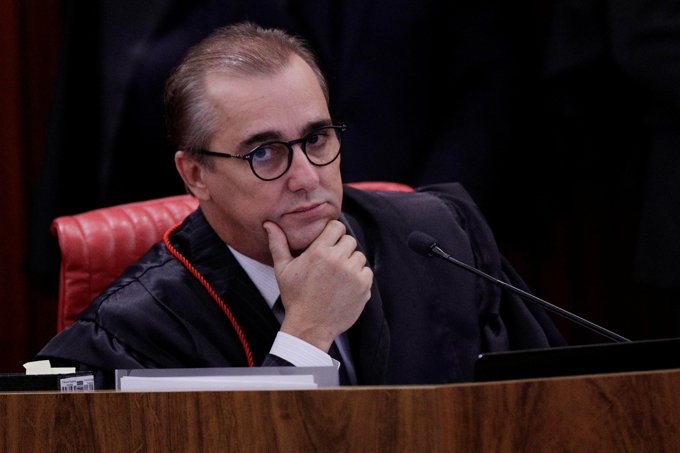 Admar Gonzaga vota contra a cassação da chapa Dilma-Temer no TSE