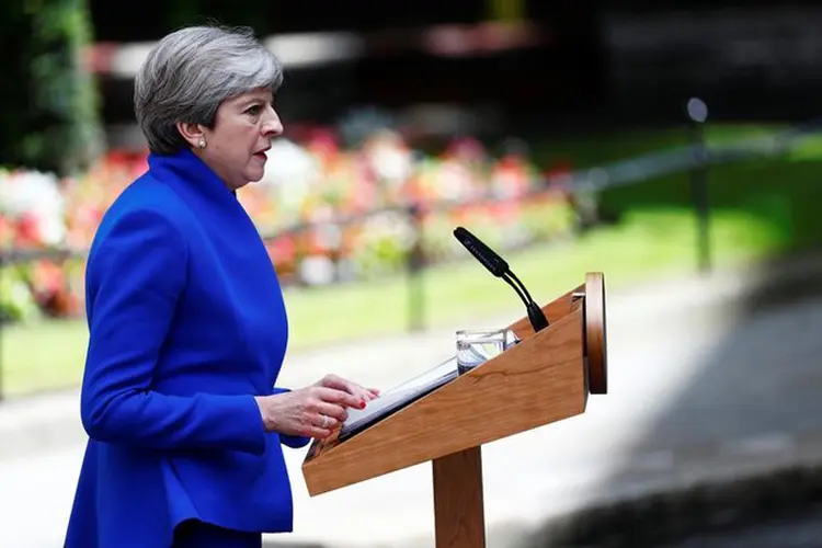 Theresa May: líderes da União Europeia expressaram temores de que a perda da maioria parlamentar por May possa atrasar as conversas sobre o Brexit (Eddie Keogh/Reuters)