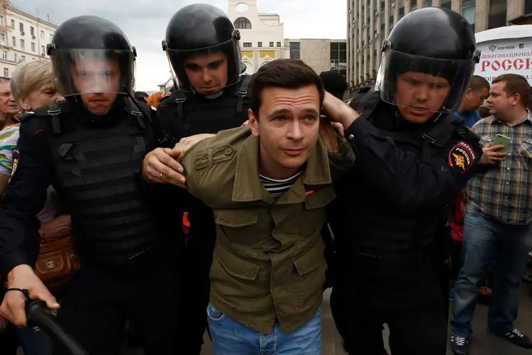 Alexei Navalny: o opositor convocou protestos em toda a Rússia para esta segunda-feira (Sergei Karpukhin/Reuters)