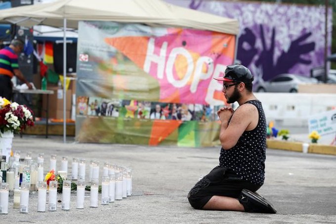 Vítimas recebem homenagem em Orlando um ano após ataque