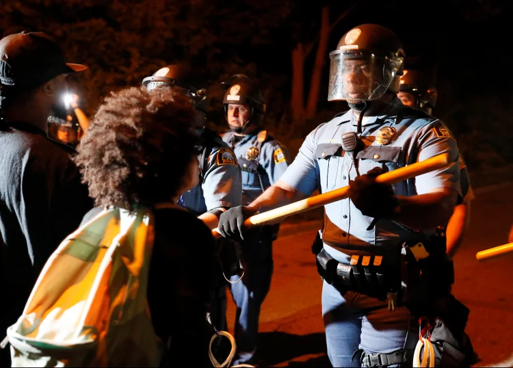 Protesto nos EUA: O policial Jeronimo Yanez foi absolvido por assassinato, em julho de 2016 (Adam Bettcher/Reuters)