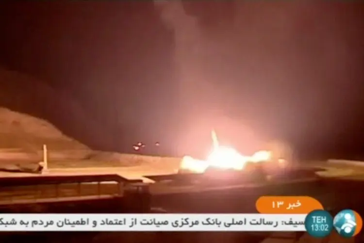 Síria: o Irã disparou seis mísseis de médio alcance no domingo a partir de províncias iranianas (IRINN/Reuters)