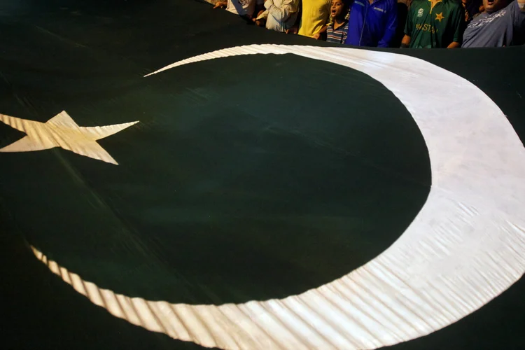 Bandeira do Paquistão (Akhtar Soomro/Reuters)