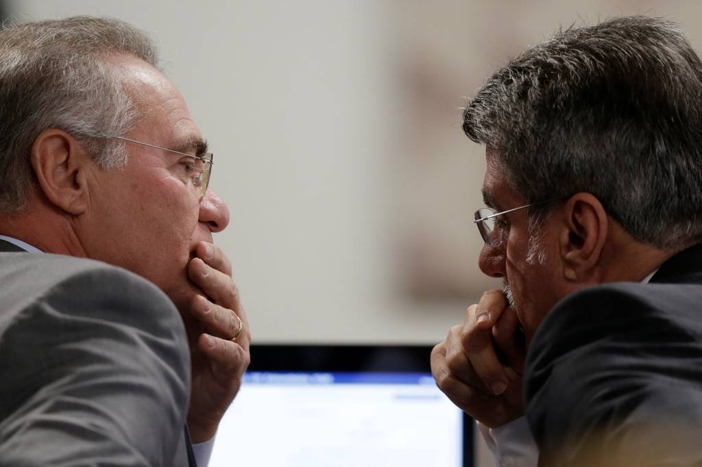 Romero Jucá e Renan Calheiros no Senado, dia 20/06/2017 (Ueslei Marcelino/Reuters)
