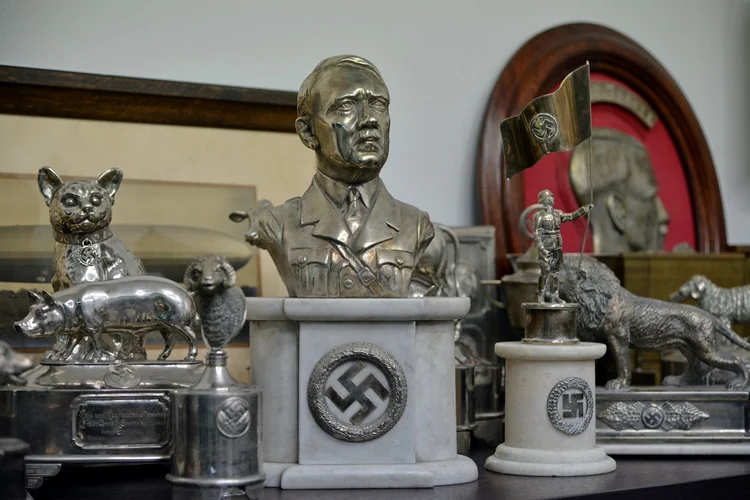 Artefatos: eles serão doados ao museu da cidade dedicado à lembrança do Holocausto (Ministério da Segurança da Argentina/Reuters)