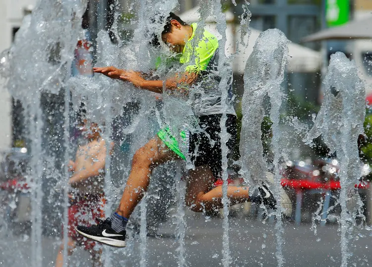 Verão: a OMM disse que a Terra estava passando por "outro ano excepcionalmente quente" (Heinz-Peter Bader/Reuters)