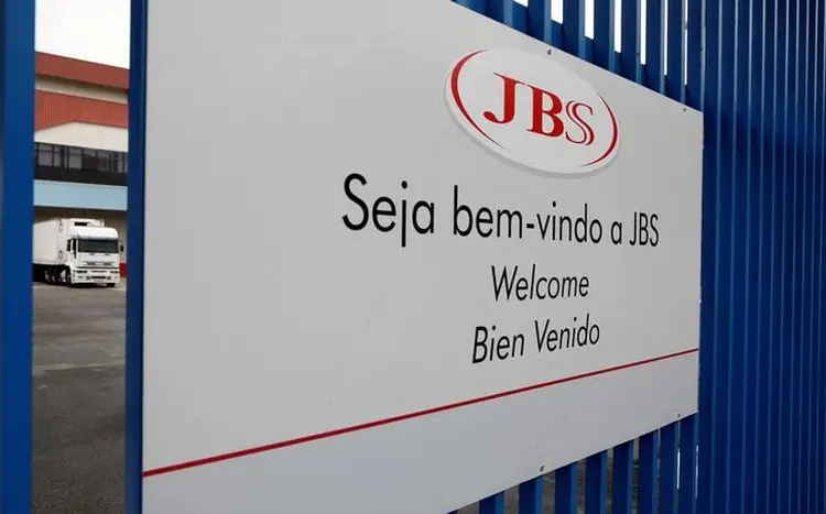 Portão de entrada de unidade da JBS em Jundiaí (SP). 01/06/2017  REUTERS/ (Paulo Whitaker/Reuters)